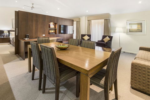Karratha International Hotel - Accommodation Redcliffe 6