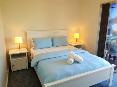Caravel Beach House Mandurah - Accommodation Redcliffe 15