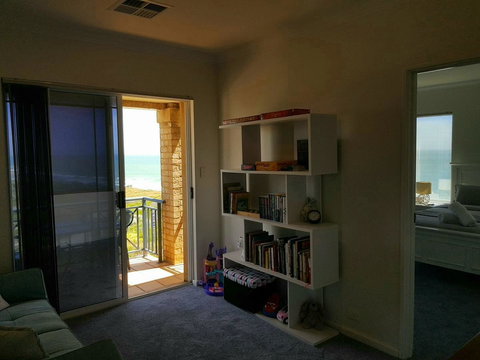 Caravel Beach House Mandurah - Accommodation Redcliffe 7