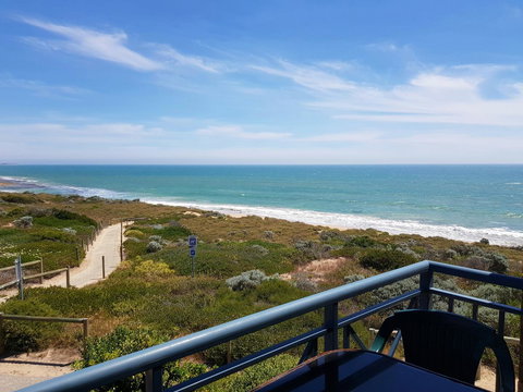 Caravel Beach House Mandurah - Accommodation Redcliffe 8
