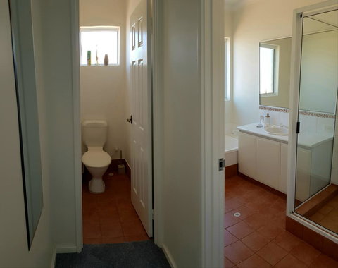 Caravel Beach House Mandurah - Accommodation Redcliffe 10