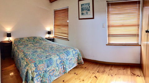 Cottesloe Beach Chalets - Accommodation Redcliffe 7
