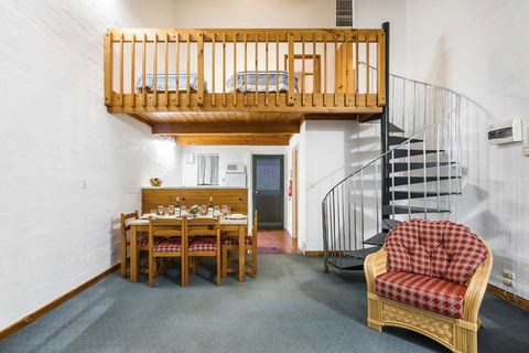 Cottesloe Beach Chalets - Accommodation Redcliffe 30