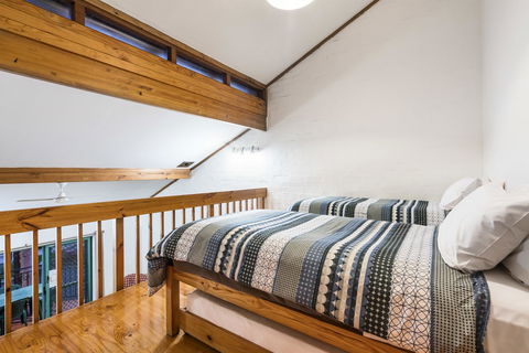Cottesloe Beach Chalets - Accommodation Redcliffe 10