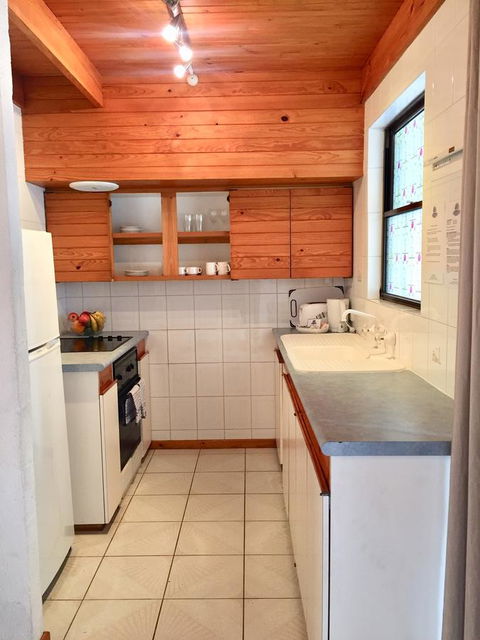 Cottesloe Beach Chalets - Accommodation Redcliffe 21