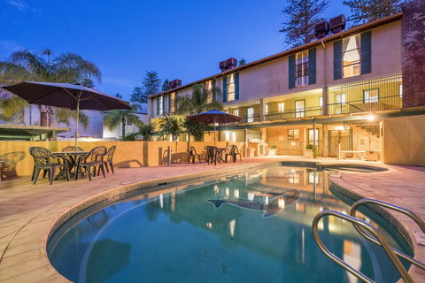 Cottesloe Beach Chalets - Accommodation Redcliffe 0