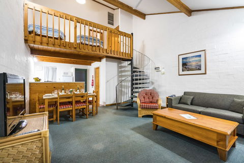 Cottesloe Beach Chalets - Accommodation Redcliffe 32