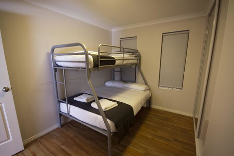 Cape Villas - Accommodation Redcliffe 26