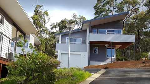 Cape Villas - Accommodation Redcliffe 0