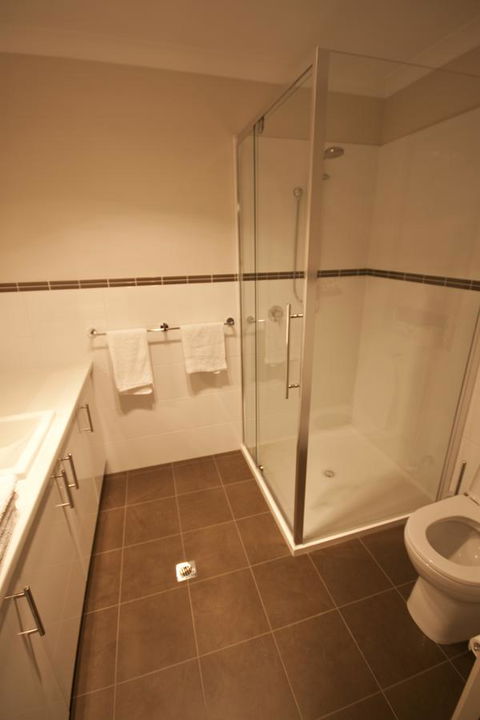 Cape Villas - Accommodation Redcliffe 29