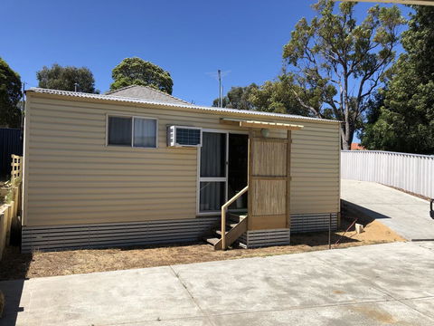 The Aurelian Cabin - Accommodation Redcliffe 0