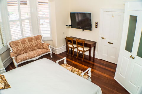 South Beach Bed & Breakfast - Accommodation Redcliffe 10
