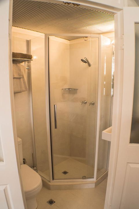 South Beach Bed & Breakfast - Accommodation Redcliffe 11