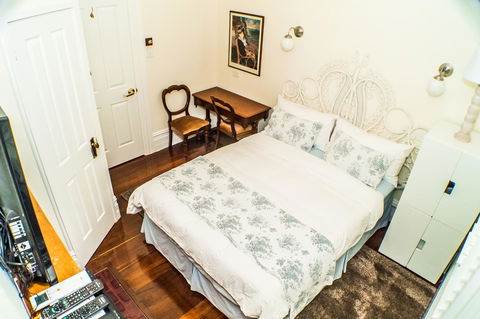 South Beach Bed & Breakfast - Accommodation Redcliffe 15