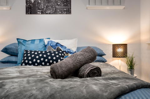 VIP Stays - McMillan - Accommodation Redcliffe 11