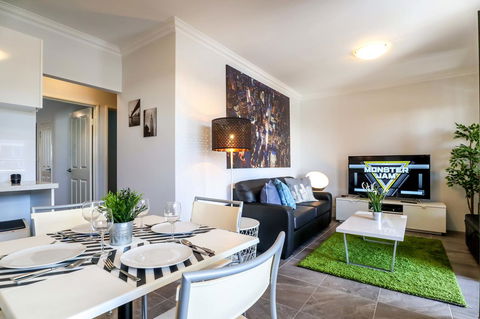 VIP Stays - McMillan - Accommodation Redcliffe 29