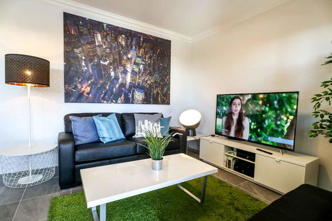 VIP Stays - McMillan - Accommodation Redcliffe 27