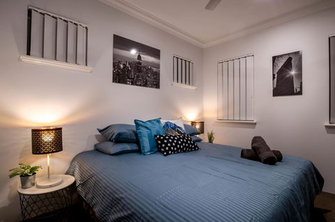 VIP Stays - McMillan - Accommodation Redcliffe 3