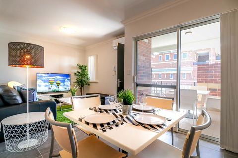 VIP Stays - McMillan - Accommodation Redcliffe 28