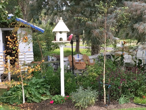 Applegate Lane Chalet - Accommodation Redcliffe 24