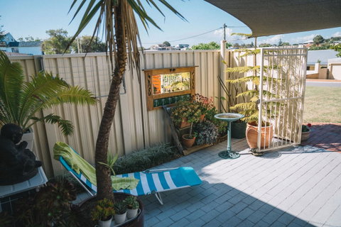 Sun Studio - Accommodation Redcliffe 10