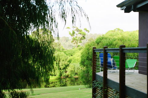 Waterfall Cottages - Accommodation Redcliffe 15