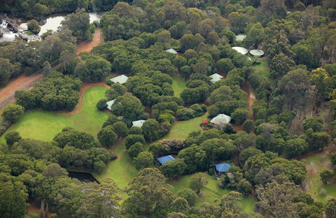 Waterfall Cottages - Accommodation Redcliffe 8