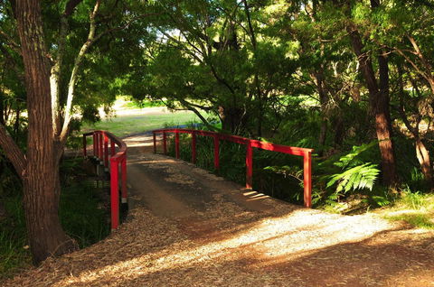 Waterfall Cottages - Accommodation Redcliffe 17