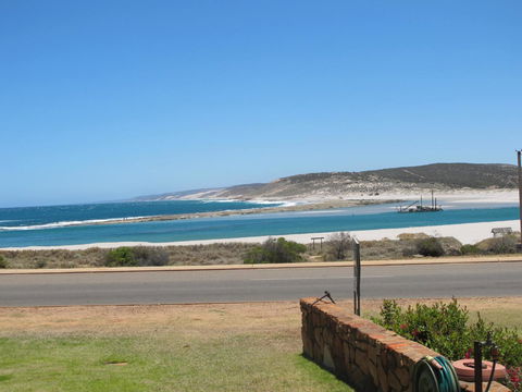 Kalbarri Riverfront Unit - Accommodation Redcliffe 1