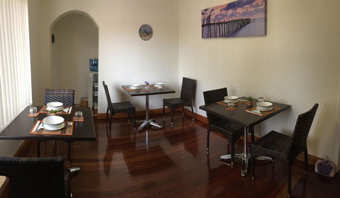 The Royal Dolphin Bed & Breakfast Safety Bay - Accommodation Redcliffe 28