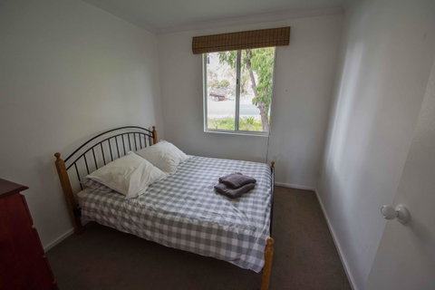 Peppy Beach Ocean Views - Accommodation Redcliffe 3