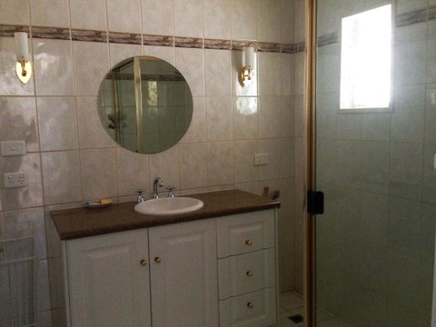 Lemon Tree Lodge - Accommodation Redcliffe 10