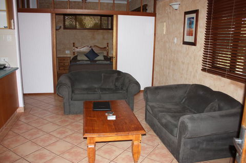 Apartments At Blue Seas Resort - Accommodation Redcliffe 5