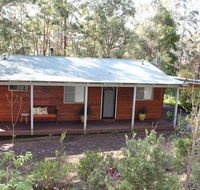 Francisca's Cottage - Accommodation Redcliffe