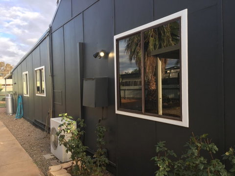 The Cottage That Could - Accommodation Redcliffe 1