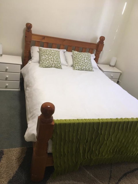The Cottage That Could - Accommodation Redcliffe 8