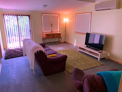 The Cottage That Could - Accommodation Redcliffe 4