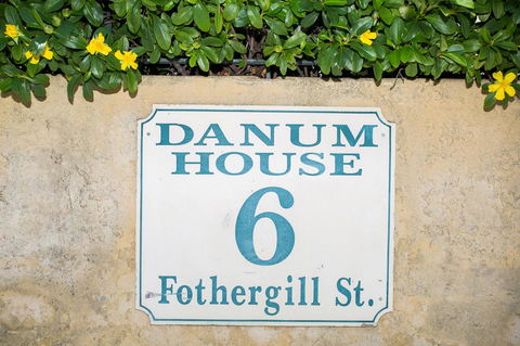 Danum House - Accommodation Redcliffe 23