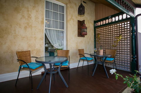 Danum House - Accommodation Redcliffe 17