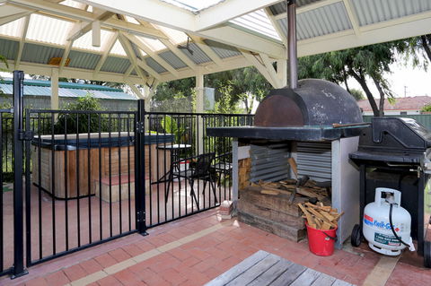 Busselton Guest House - Accommodation Redcliffe 38