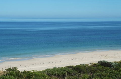 Searenity - Accommodation Redcliffe 6