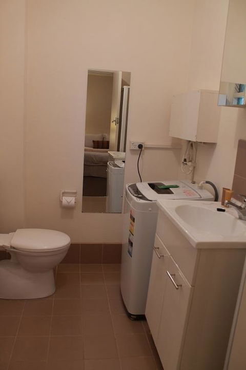 Mt Pleasant Apartment - Accommodation Redcliffe 12