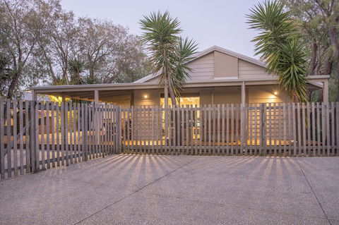 Boardwalk - Accommodation Redcliffe 3