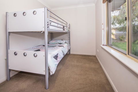 Boardwalk - Accommodation Redcliffe 18