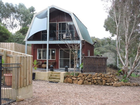 Dunsborough Barn Stay - Accommodation Redcliffe 1