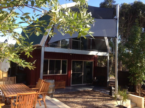 Dunsborough Barn Stay - Accommodation Redcliffe 5