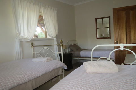 Bentwood Olive Grove Accommodation - Accommodation Redcliffe 5