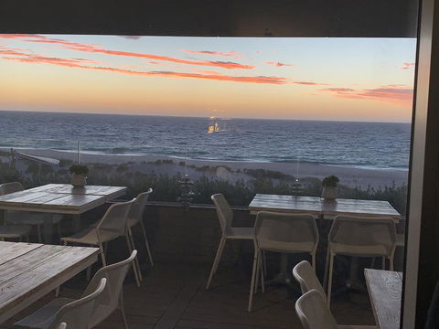 SEA BREEZE â€“ Between Cottesloe Beach & Swan River - Accommodation Redcliffe 22