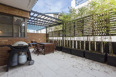 Cottesloe Sea Salt Abode - Executive Escapes - Accommodation Redcliffe 14