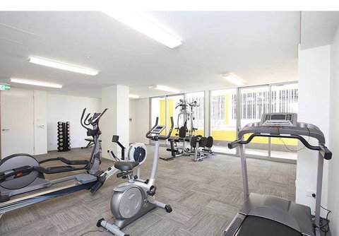 Perth Luxury City Apartment- Free Parking - Accommodation Redcliffe 6